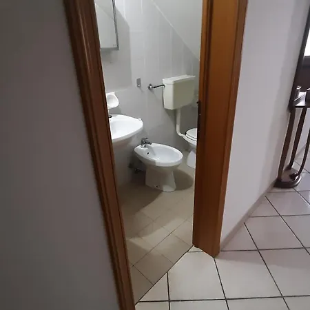 Casa Con Ingresso Indipendente *